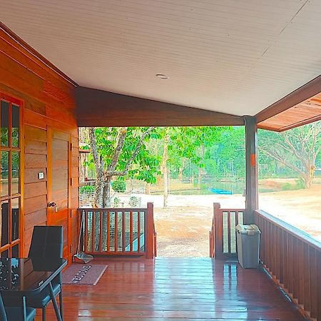 Hotel Isaan Perazim Park Roi Et Zewnętrze zdjęcie