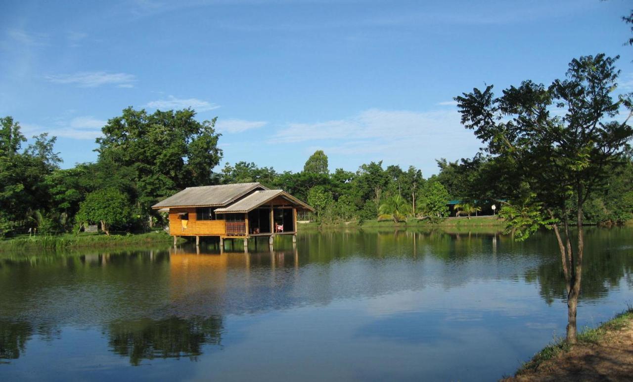 Hotel Isaan Perazim Park Roi Et Zewnętrze zdjęcie