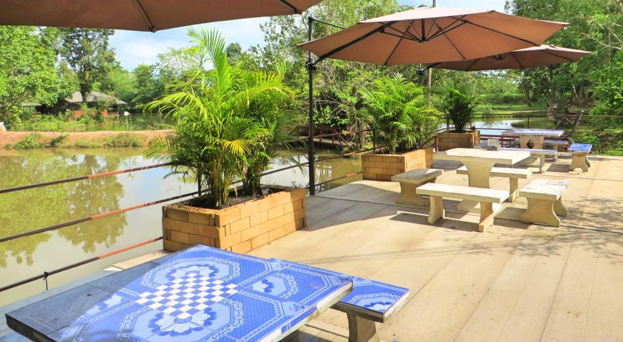 Hotel Isaan Perazim Park Roi Et Zewnętrze zdjęcie