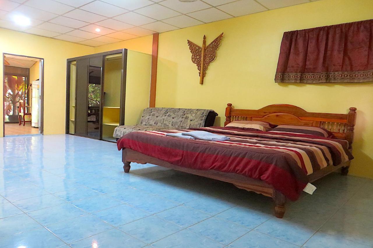Hotel Isaan Perazim Park Roi Et Zewnętrze zdjęcie