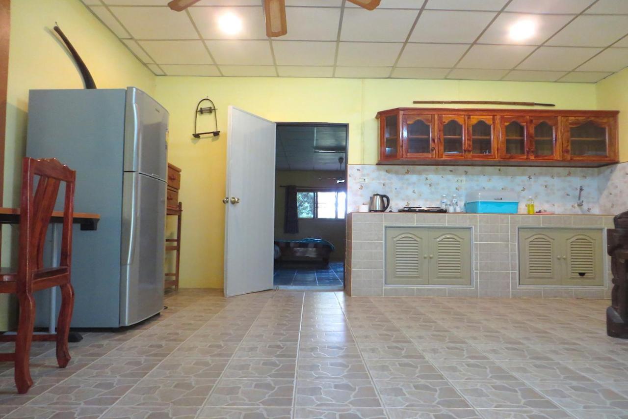 Hotel Isaan Perazim Park Roi Et Zewnętrze zdjęcie
