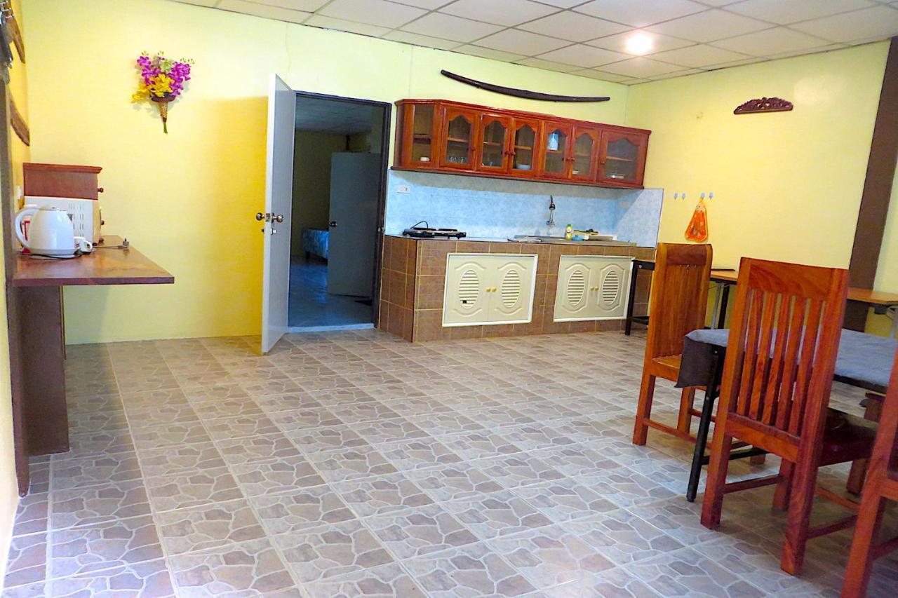 Hotel Isaan Perazim Park Roi Et Zewnętrze zdjęcie
