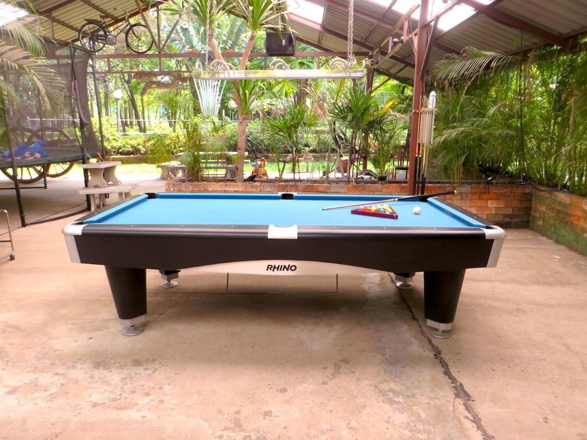 Hotel Isaan Perazim Park Roi Et Zewnętrze zdjęcie