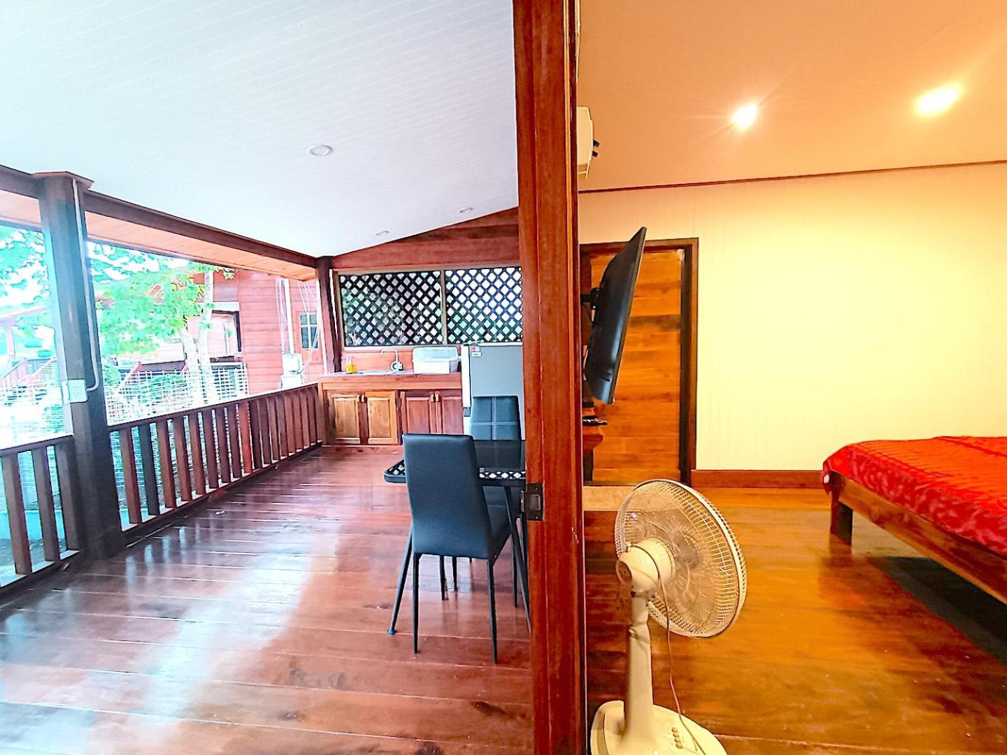 Hotel Isaan Perazim Park Roi Et Zewnętrze zdjęcie