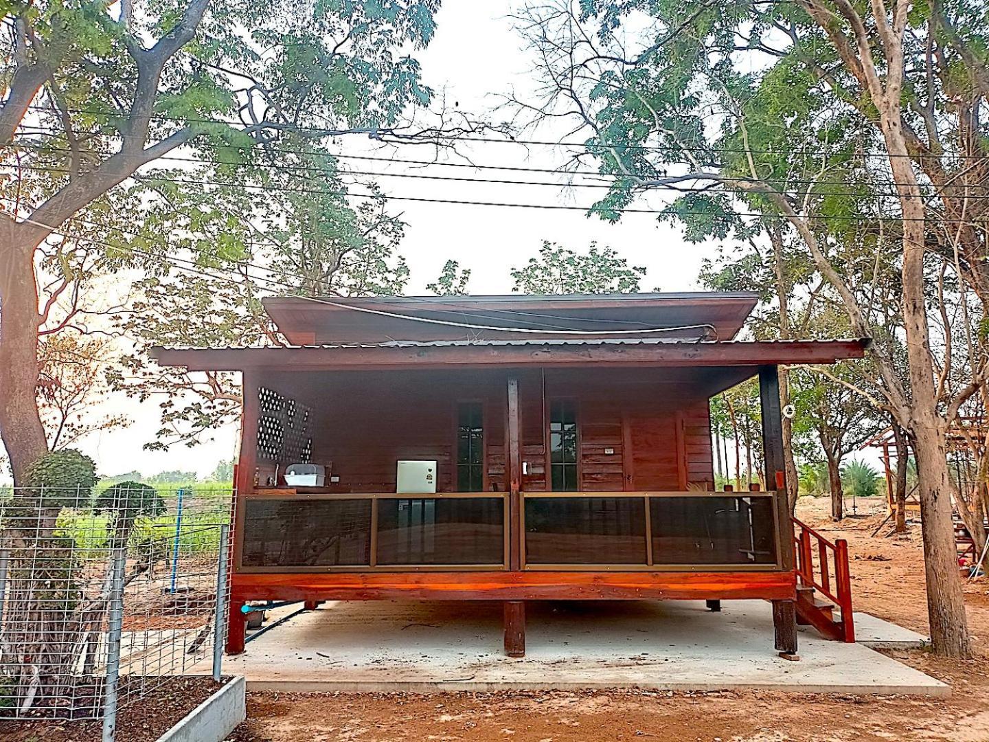 Hotel Isaan Perazim Park Roi Et Zewnętrze zdjęcie